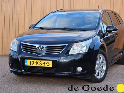 TOYOTA AVENSIS Wagon 1.8 VVTi Panoramic org. NL-auto panoramadak navigatie trekhaak