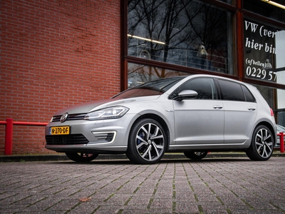 VOLKSWAGEN GOLF e-Golf | Keyless | Carplay | Virtual cockpit | Adaptieve cruise control |