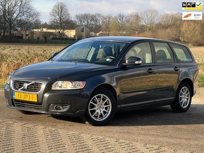 Volvo V50 1.8 Sport CRUISE/CLIMA/TREKHAAK/LMVELGEN/APK