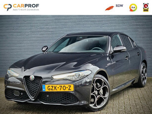 Alfa Romeo Giulia 2.0 T Veloce AWD / CARPLAY / 19' / RIJ-ASSISTENT /