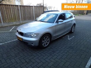 BMW 1-serie 118 D Executive - leder navigatie camera