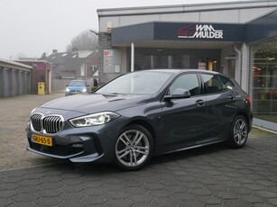 BMW 1-serie 120I M-SPORT *Clima/Navi/Sportstoelen/Lm *