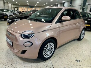 Fiat 500e 24kWh 95pk AUTOMAAT / AIRCO USB ELEKTRISCH