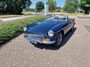 MG B 1.8 Roadster LEDER/OVERDRIVE/CHROOM SPAAKWIELEN/izgst.