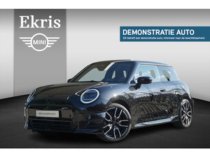 MINI 3-deurs Cooper E John Cooper Works Uitvoering | Pakket XL | 18 inch JCW Lap Spoke 2-tone | Glazen panoramadak | Elektrisch verstelbare stoelen