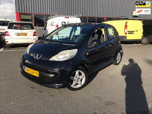 Peugeot 107 1.0-12V XS / NAP / AUTOMAAT / AIRCO /