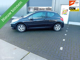 Peugeot 207 1.4 VTi X-line zo mee prijs