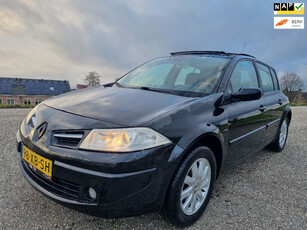 Renault Mégane 1.6-16V Business Line GT uitvoering panoramadak airco nap apk navi achteruitcamra inruil mog!!!