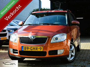 Skoda Fabia Combi 1.6-16V Sport|Airco|Cruise|Trekhaak!Nap!