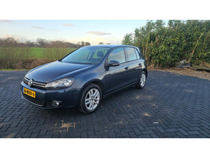 Volkswagen Golf 1.2 TSI Highline 5-deurs nieuwe APK!