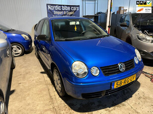 Volkswagen Polo 1.4-16V Turijn