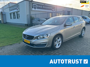 Volvo V60 2.4 D6 AWD Plug-In Hybrid Momentum AUTOMAAT|NAVI|LEER|STOELVW|TREKHAAK