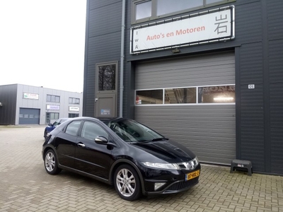 Honda Civic 5 Drs 1.8i Silverstone