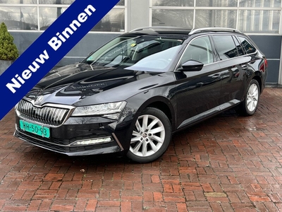 Škoda Superb Business Edition Plus hybrid Bj 2020,Automaat,17inch,Clima,Navi,trekhaak