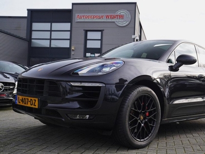 Porsche Macan 3.0 GTS | Panorama | Sport Chrono | Sport Sound | Dealer onderhouden | 361 PK | Alcantara | Adaptieve cruise | NAP