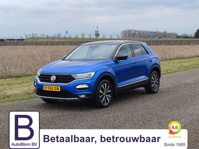 Volkswagen T-Roc 1.5 TSI Sport Digi Dash | Clima | NAVI | Stoelverwarming | Parkeerhulp V+A | Car Play | 4-s