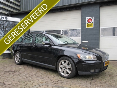 Volvo V50 2.4 Exclusive AUTOMAAT/LEER/MEMORY STOELEN/CRUISE/TREKHAAK