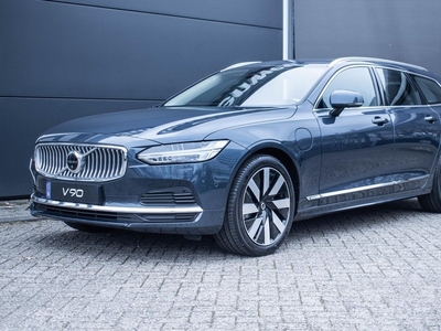 Volvo V90 T6 Recharge AWD Ultimate Bright | 360° Camera | Volvo Guard Alarm | Elektrisch Schuif Kanteldak | Harman Kardon Premium Audio | Head-Up Display | Elektrisch Verstelbare Voorstoelen met Geheugen