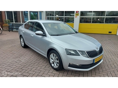 Skoda Octavia Benzine