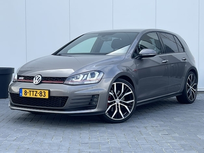 Volkswagen Golf Benzine