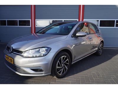 Volkswagen Golf Benzine