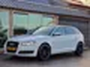 Audi A3 Sportback 1.6 TDI Attraction Advance (Gereviseerde automaat / Climate / Cruise / Navigatie /