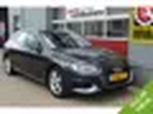 Audi A4 Avant 40 TFSI Launch Edition O.a: Vol Leder, Carplay, Navi, Clima, Cruise, Parkeerhulp, Etc.