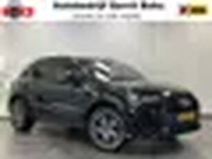 Audi Q3 45 TFSI e S edition Panorama 20LMV Climate Control Navigatie 2 Jaar garantie mogelijk* ( vra