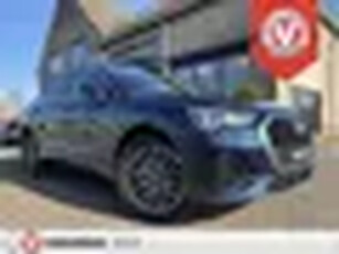 Audi Q3 Sportback 35 TFSI Business Edition Automaat Trekhaak / Full LED / Camera