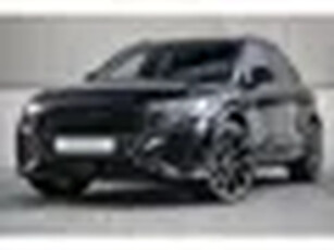 Audi Q3 TFSI RSQ3 2.5 TFSI S-Tronic Pano RS Stoelen Alcantara