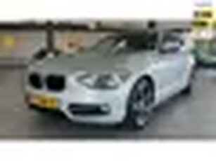 BMW 1-serie 116d Executive 5-deurs Clima lm-velgen elect-pakket xenon parkeersensoren navigatie star