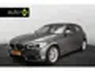 BMW 1 Serie 118i Centennial Executive Automaat M-Sportstuur Parkeersensoren Navigatie Alu ve