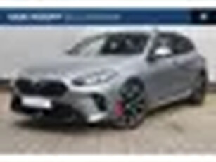 BMW 1-serie 120 M Sport Automaat / Panoramadak / Sportstoelen / Adaptieve LED / Parking Assistant Pl