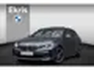 BMW 1 Serie 5-deurs 118i Model M Sport Comfort Pack Parking Pack Glazen panoramadak