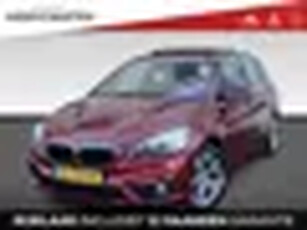 BMW 2 Serie Active Tourer 220i High Executive automaat panoramadak leder schuifdak trekhaak