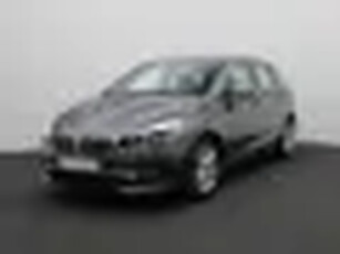 BMW 2 Serie Active Tourer 220i High Executive Luxury Line Trekhaak Sportstoelen Achteruitrij