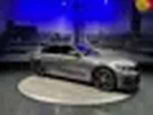 BMW 3-serie 318i M Sport Edition *Schuifdak*Shadow Line*Camera*