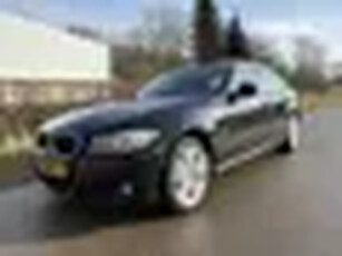 BMW 3-serie 320i High Executive / AUTOMAAT / LEER / NAVI / SCHUIFDAK