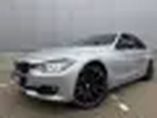 BMW 3-serie 320i High Executive AutomaatNaviXenonLed