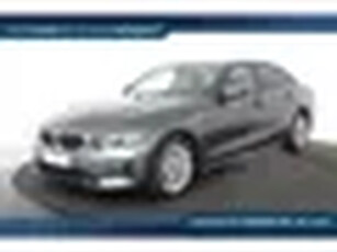 BMW 3-serie 330e Edition Plus *1ste Eigenaar*Navigatie*Leer*