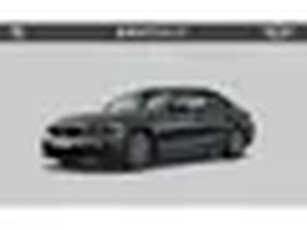 BMW 3-serie 330e M-Sport Schuifdak Harman Kardon Head Up