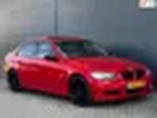 BMW 3-serie 330i High Executive SCHUIFDAK CLIMA CRUISE PDC BOEKJES