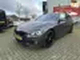 BMW 3-serie Touring 318i M Sport Corporate Lease Automaat Leder Navigatie