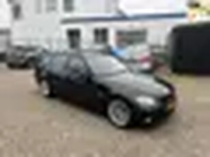 BMW 3-serie Touring 320i Business Line. Automaat