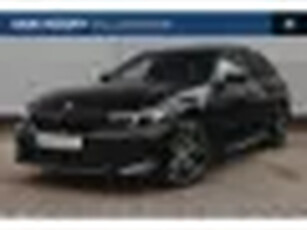 BMW 3 Serie Touring 320i M Sport Automaat / Trekhaak / Sportstoelen / Adaptieve LED / M Sportonderst