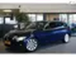 BMW 3-serie Touring 320i Upgrade Edition Navi Cruise PDC Leder Xenon