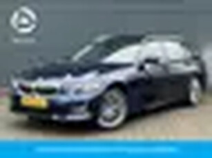 BMW 3 Serie Touring 330e Luxury Line Plug-in Hybrid PHEV Trekhaak af Fabriek Panodak Adaptive