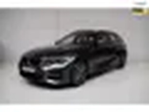 BMW 3-serie Touring 330i 258PK AUT8 M-SPORT ORG.NED / HEAD-UP / PANORAMADAK / NAP / LEER / SFEERVERL