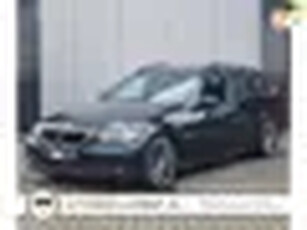 BMW 3-serie Touring 335i High Executive Dubbele Pano / M-Stuur / 306 PK /