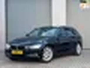 BMW 3-serie Touring High Executive Automaat Xenon Parkeersensoren Navigatie Bluethooth